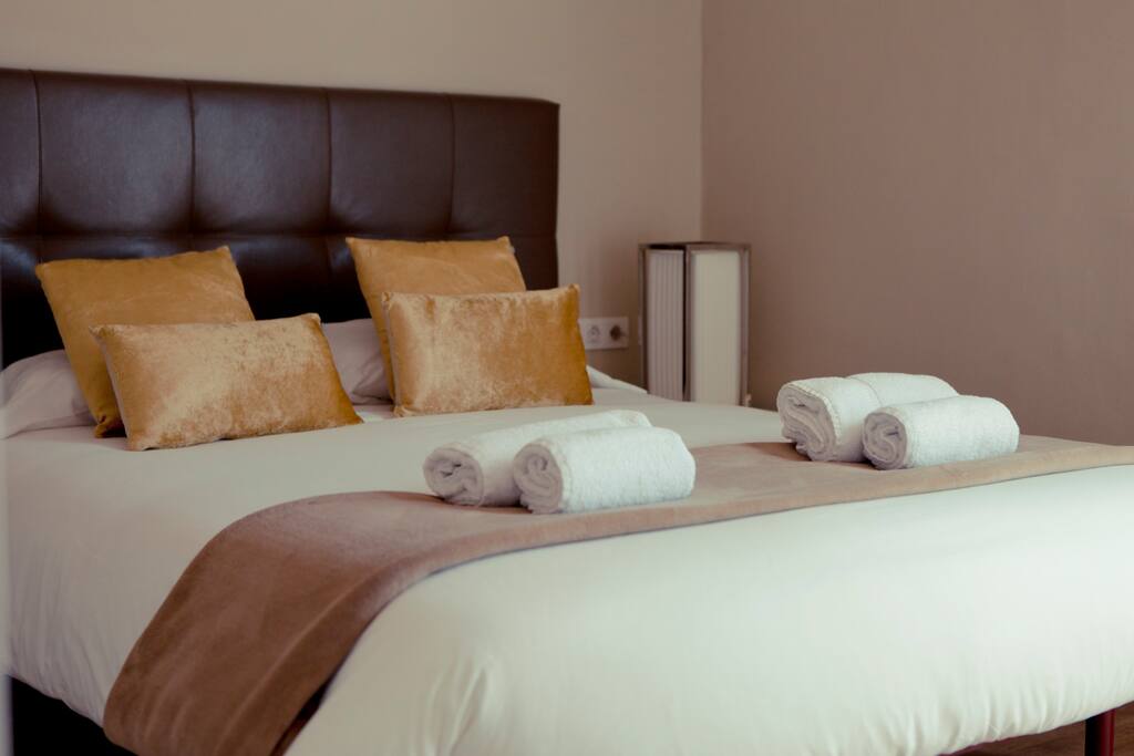 Rooftop 1-bedroom apartment in Las Ramblas — Barcelona, Catalunya — vacation rental
