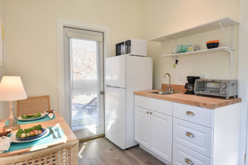 Photo 6 of Del Mar #14472 - Cozy Colorful Cottage Perfect for 2!