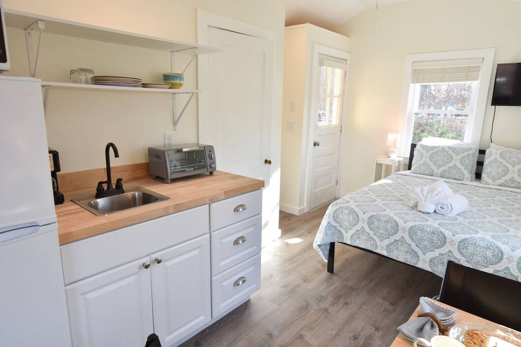 Photo 2 of Del Mar #14474 - Dreamy Cottage for Two! Close to Beaches!