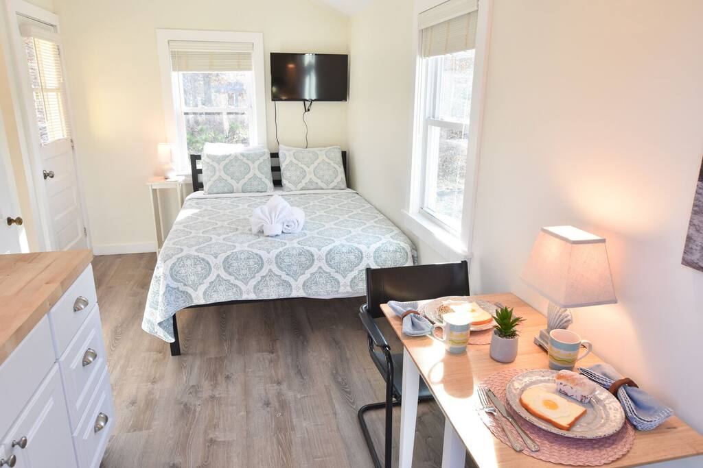 Photo 3 of Del Mar #14474 - Dreamy Cottage for Two! Close to Beaches!