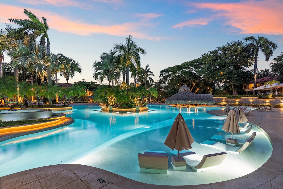 Ocean-View Oasis | Swim-Up Bar & Beach Access — Tamarindo, Provincia de Guanacaste — vacation rental