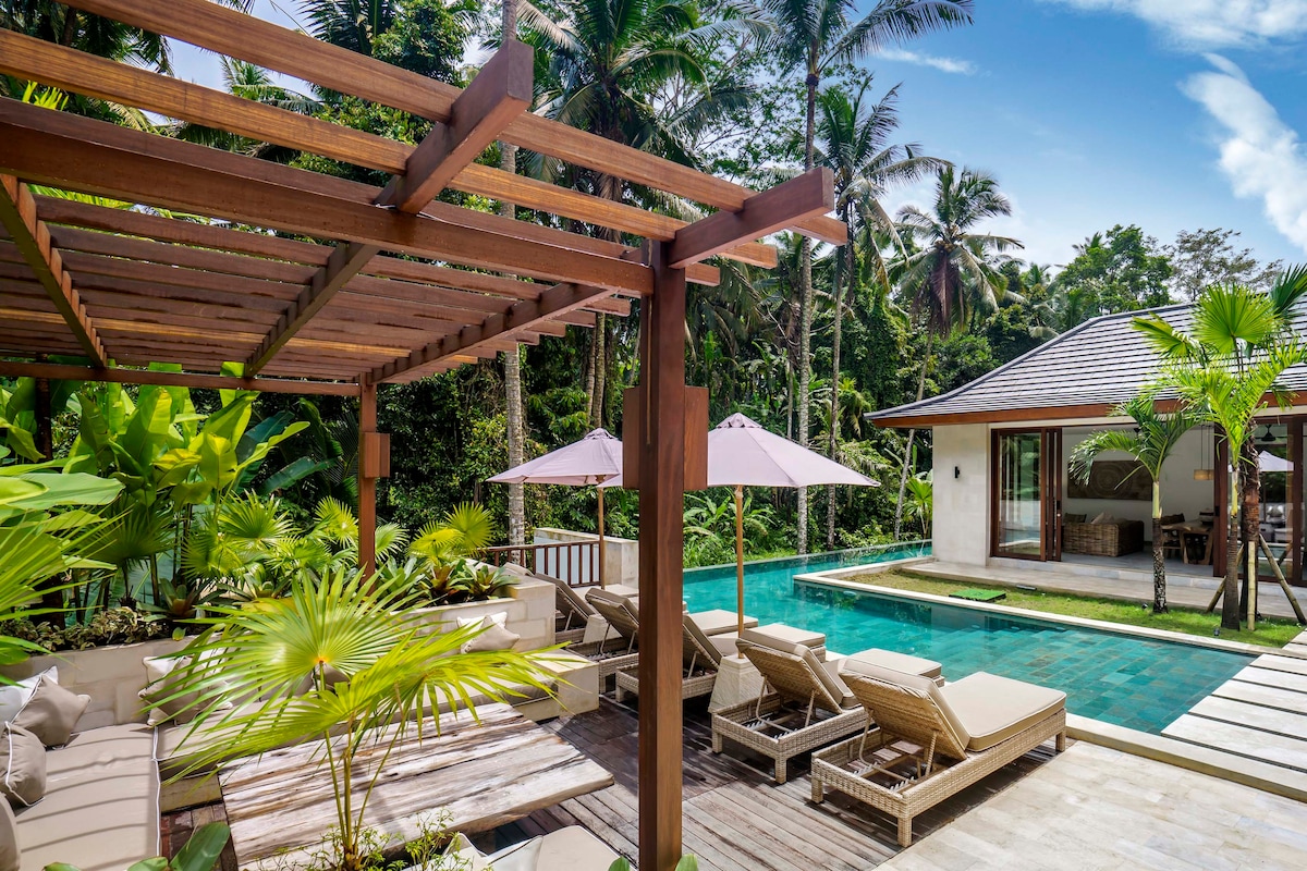 La Jungle: 3BR Ubud Family Villla w/infinity pool — Ubud, Bali — vacation rental