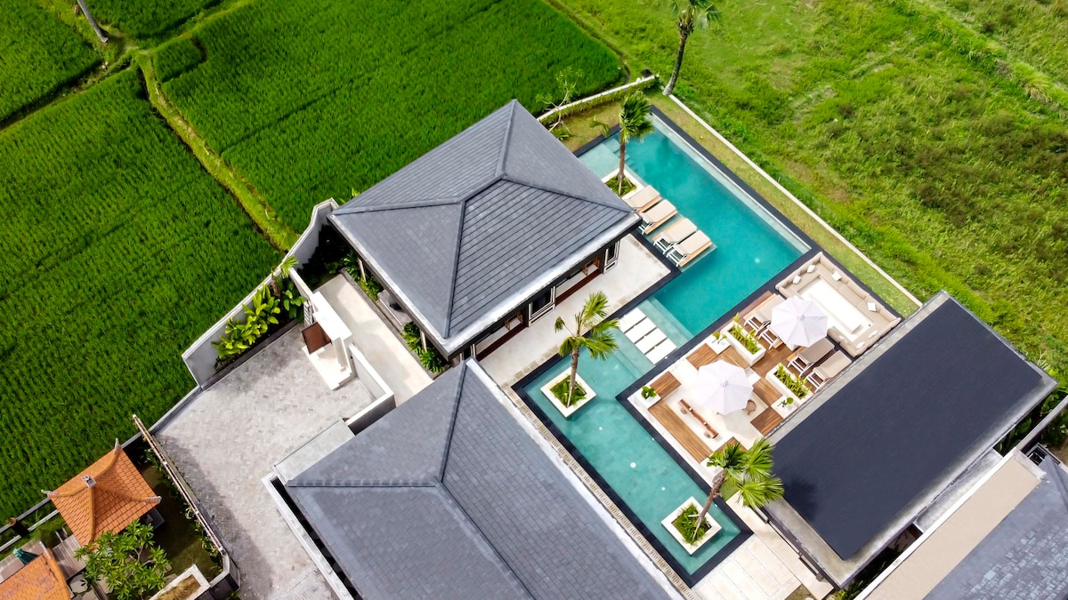 Villa Mei 5BR : Infinity Pool & Rice Field In Ubud — Ubud, Bali — vacation rental