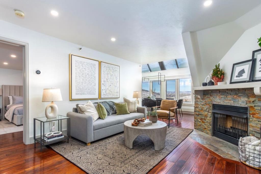 Slope Side Stylish Spacious Ski Resort Condo — Park City, UT — vacation rental