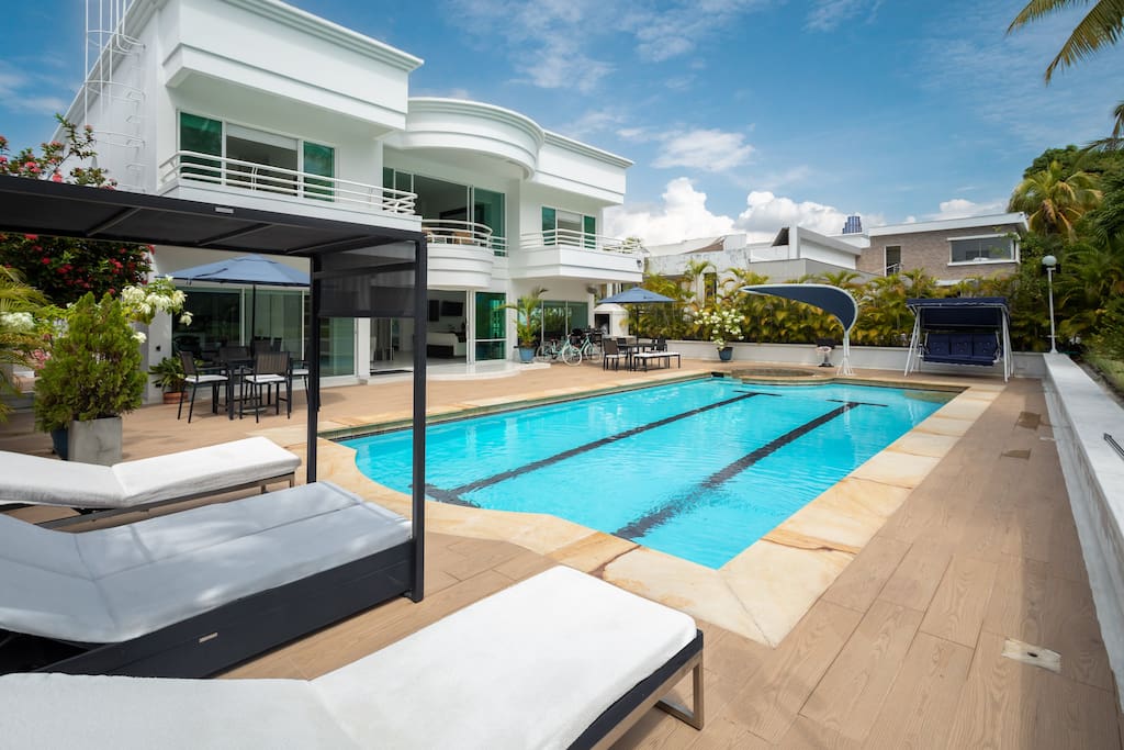Cloud9| Private pool & Golf View | The Villa