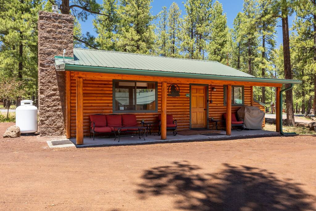 Cowboy Casita (Cabin 102) — Greer, AZ — vacation rental