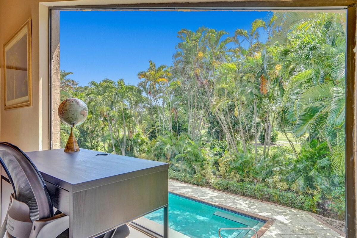 Heated Pool And Games Area - Spacious Luxurious Villa Escape - Bahamas