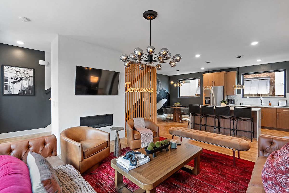 Unwind in Opulence 4BR 4BA Near Bway! — Nashville, TN — vacation rental