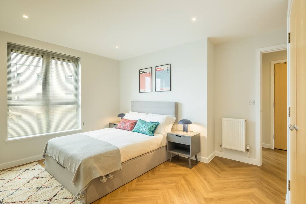 2BR apartment next to Station with Parking — Cambridgeshire, England — vacation rental