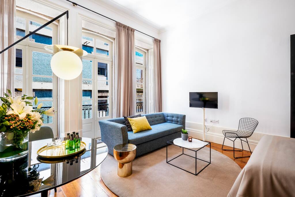 The A5 Luxury Studio #1 by DA'HOME β Porto, Porto β vacation rental