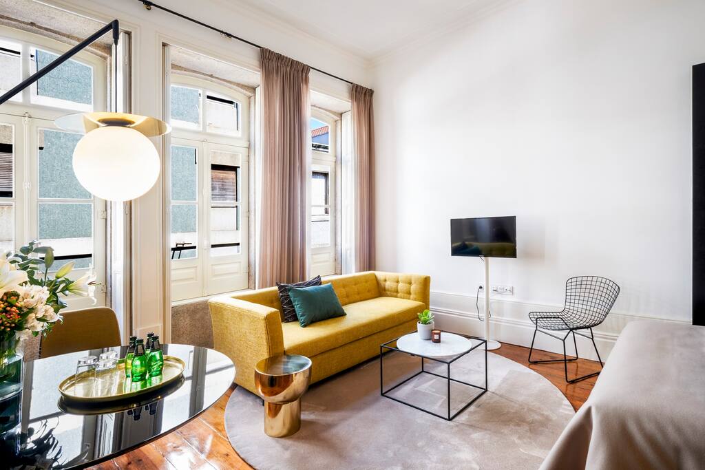The A5 Luxury Studio #3 by DA'HOME — Porto, Porto — vacation rental