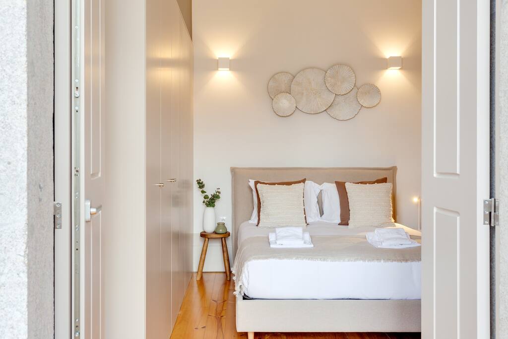 Dom João Premium Apartment by DA'HOME — Porto, Porto — vacation rental