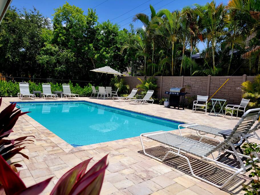 558 Beachside Cottages | New Pool | Close 2 Beach — Naples, FL — vacation rental