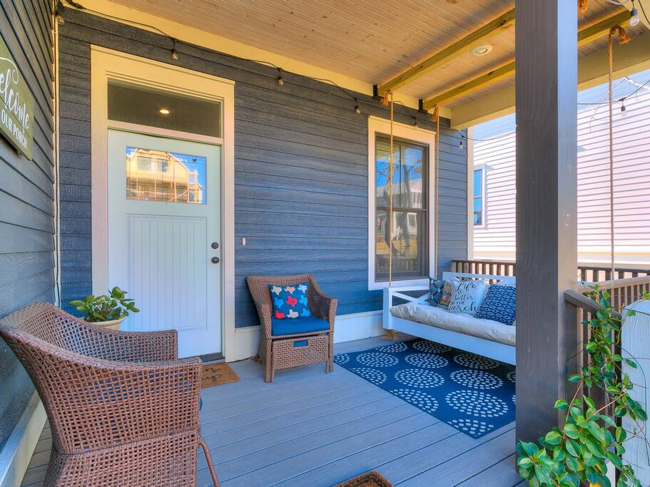 Texas Sized Comfort | 2 Living Areas — Carlton Landing, OK — vacation rental