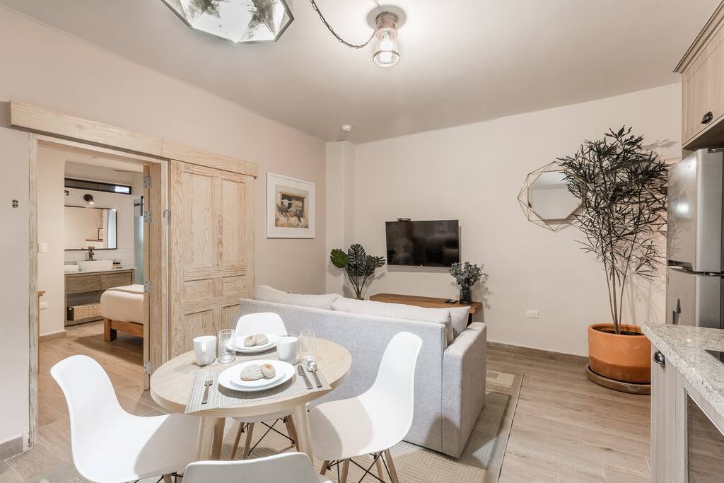 2BR Apt 1st Floor Centro, Best Location w/ Jacuzzi Lounge 12