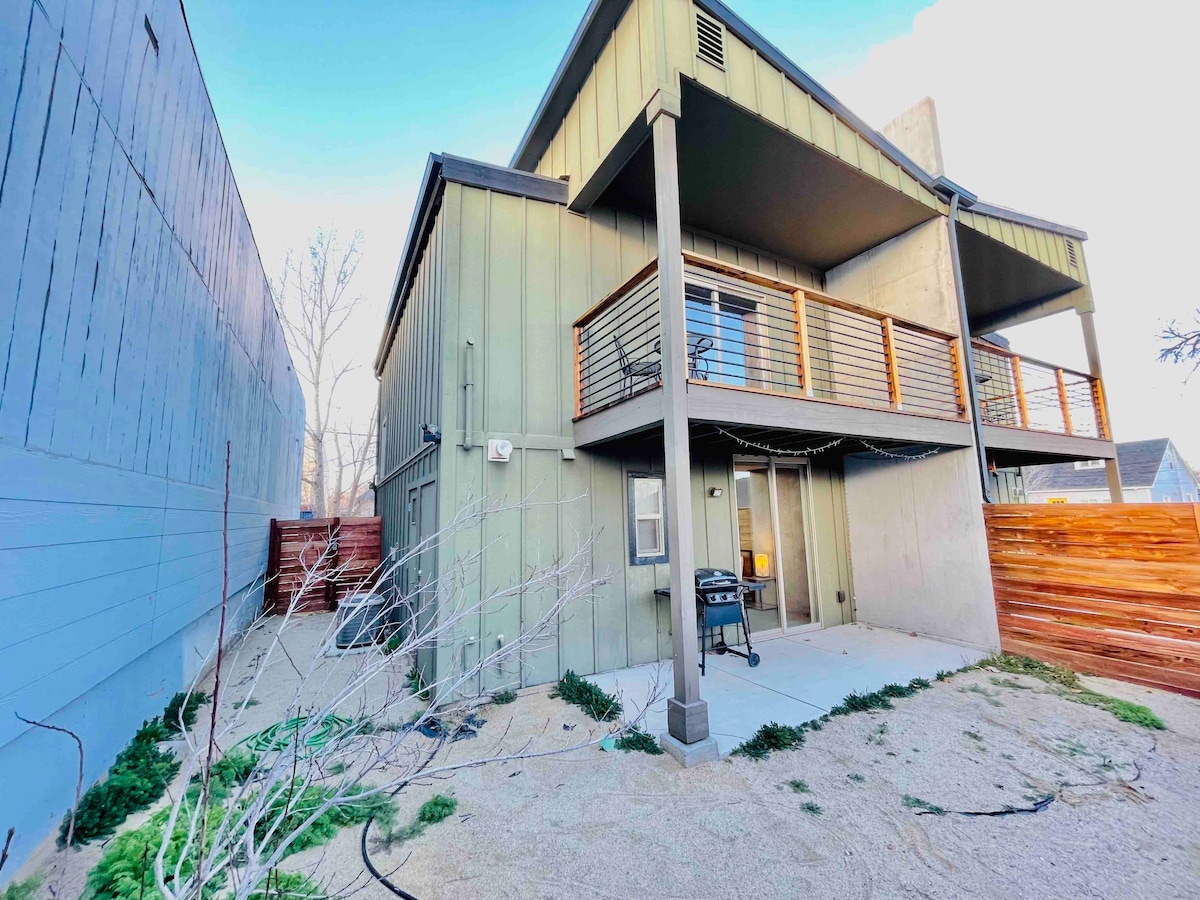 Twin4bedrooms/4bathrooms/Pet Friendly/sleeps14 โ Reno, NV โ vacation rental