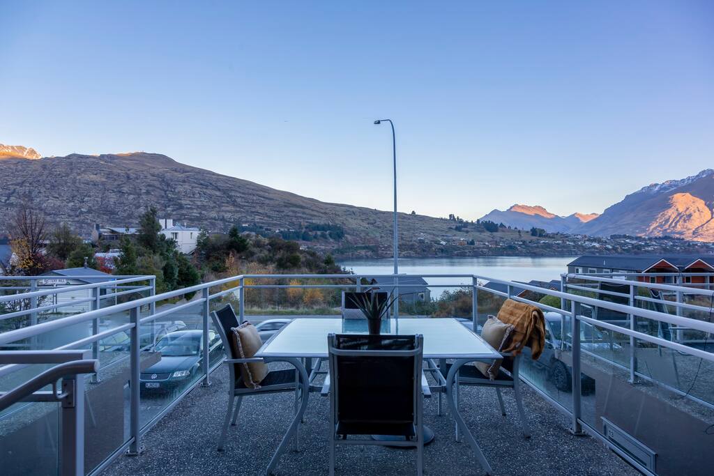 Panoramic views during Queenstown holiday