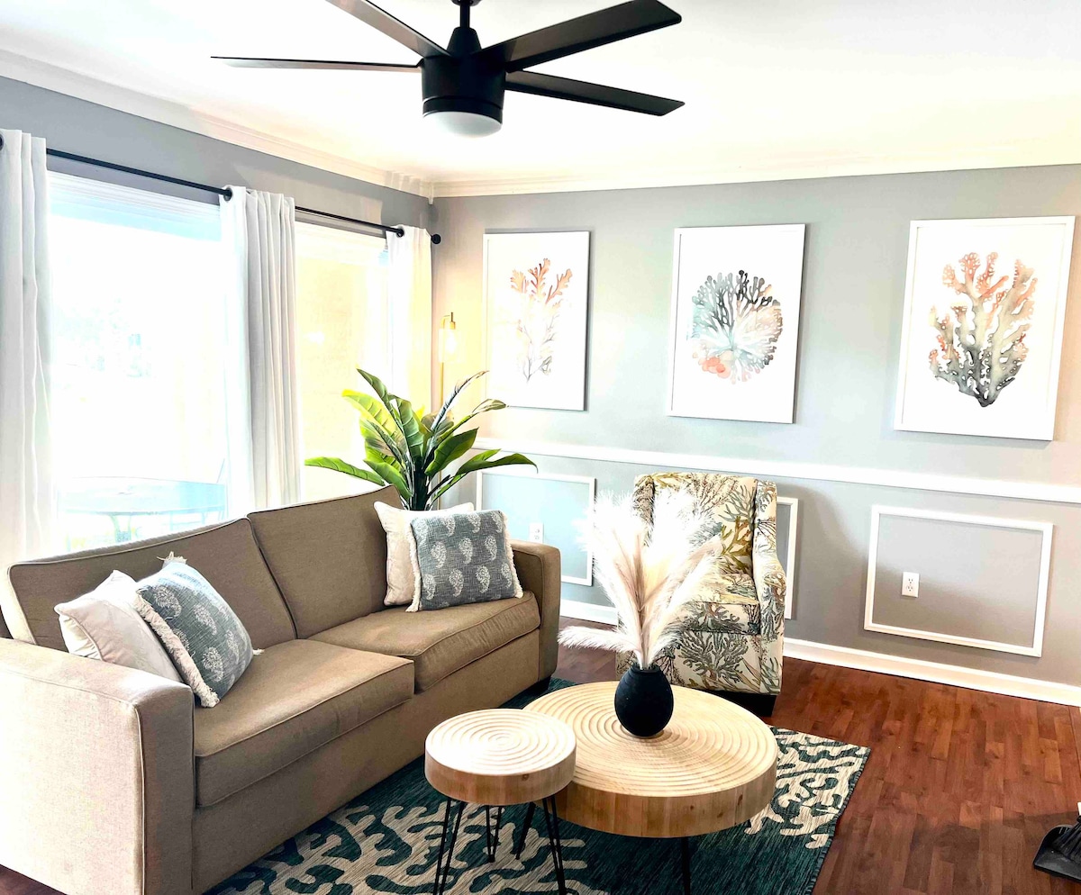 Sandy Pearl*Lake View*Heated Pool*Central Destin — Destin, FL — vacation rental