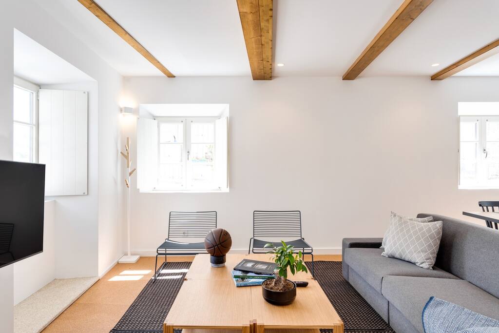 Miragaia Apartments by DA'HOME I — Porto, Porto — vacation rental