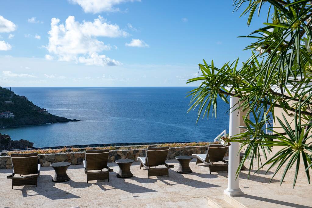 Maria Bluff Estate- Modern Renovations, Sprawling Layout & Generator — Cruz Bay, St. John — vacation rental
