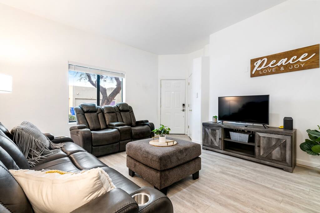 SE Tucson Work Oasis | Near AFB & Saguaro Park — Tucson, AZ — vacation rental