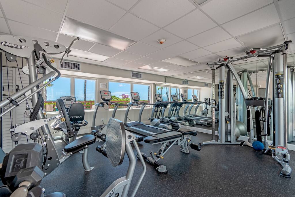 Cloud9 | Ocean View | Lovely & sunny | The Reef interior 5