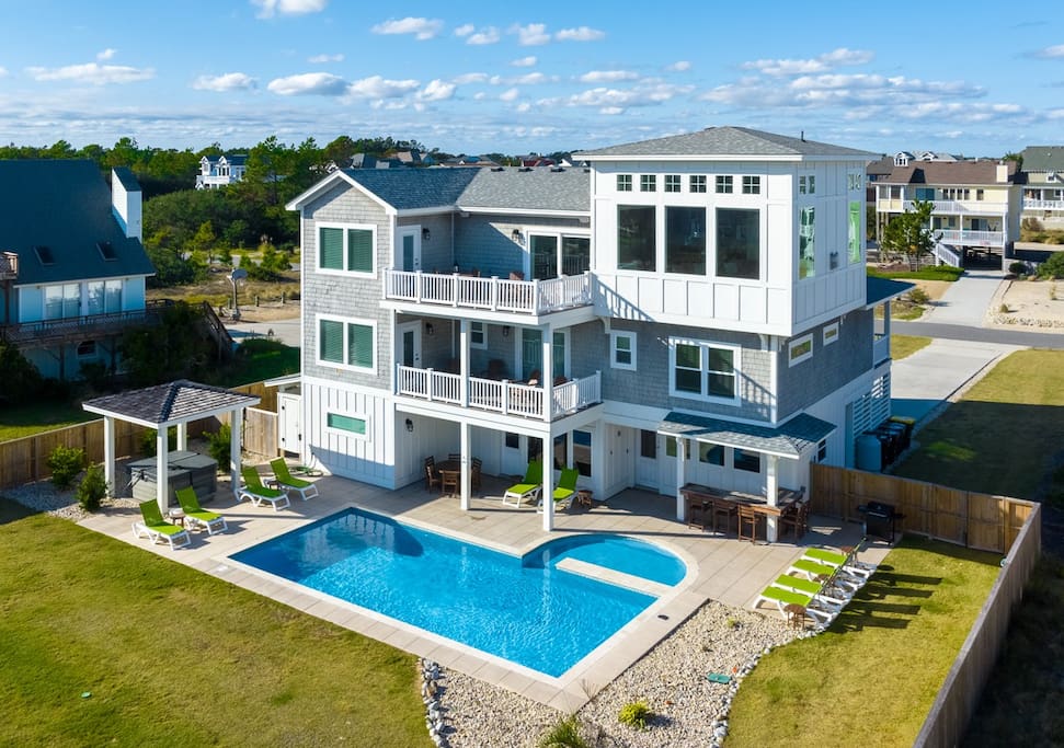 Luxury Oceanview, Heated Pool, Theater, Pool Table — Corolla, NC — vacation rental