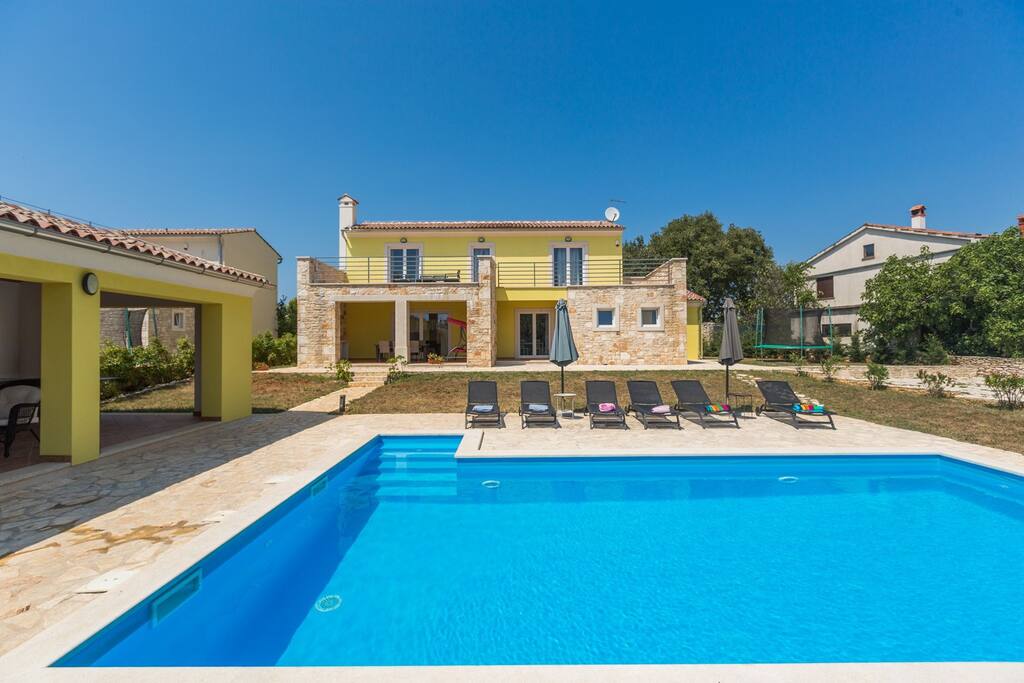 Countryside Villa - Violetta with pool and garden — Brajkovići, Istarska županija — vacation rental