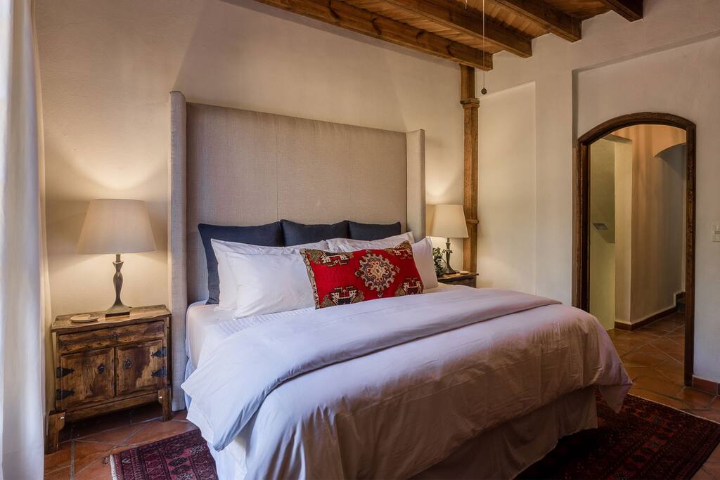 Luxury King-size Bed with Hotel Linens