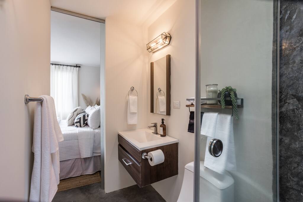 Full Bathroom with Bathroom Essentials