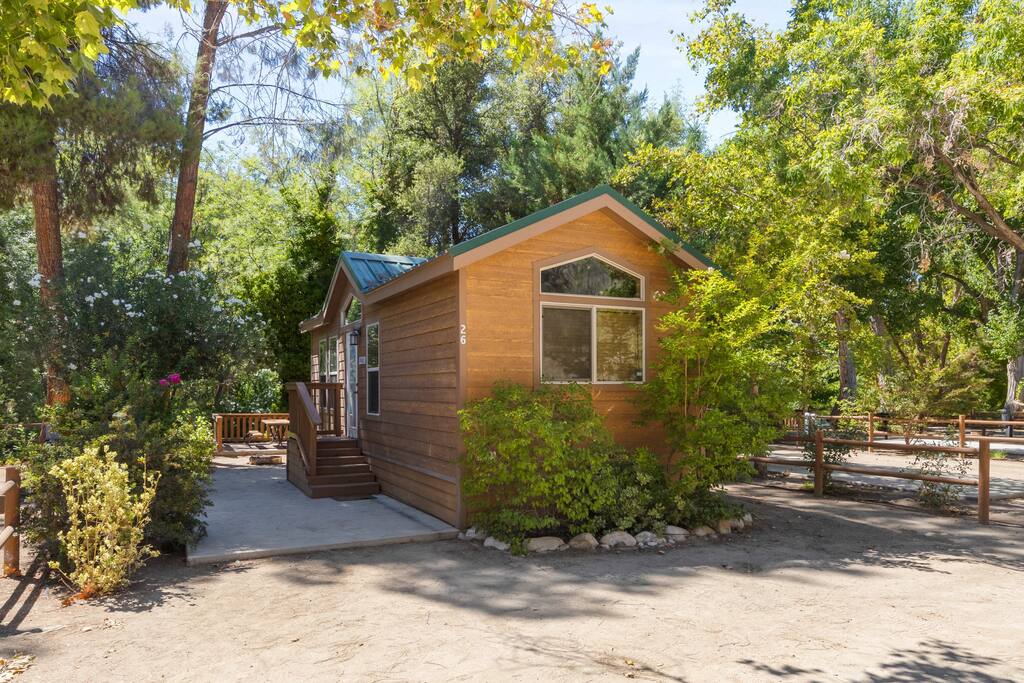 Sunrise Cabin at KRS Camp James (Cabin 10) — Kernville, CA — vacation rental