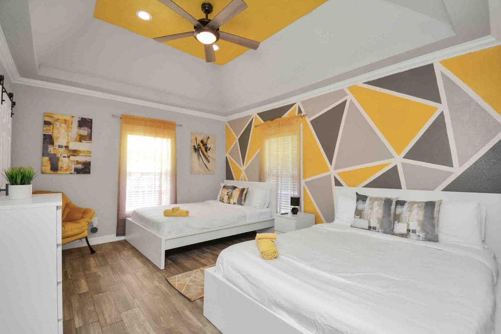 Stylish Oasis in Central Houston