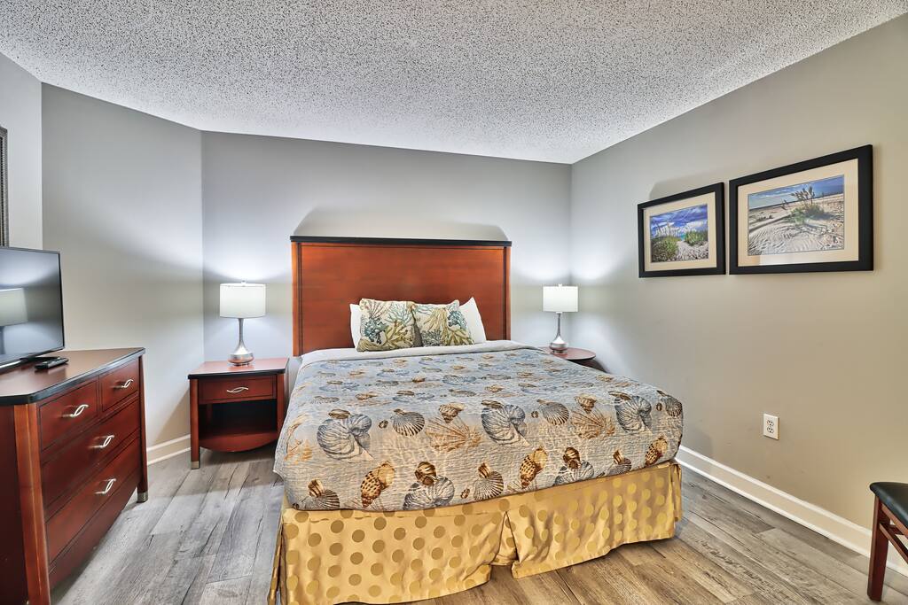 Oceanfront Views with Lazy River Hot Tubs Pools | Photo 3