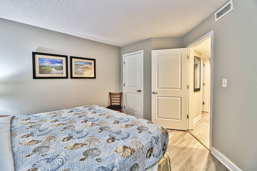 Oceanfront Views with Lazy River Hot Tubs Pools | Photo 4