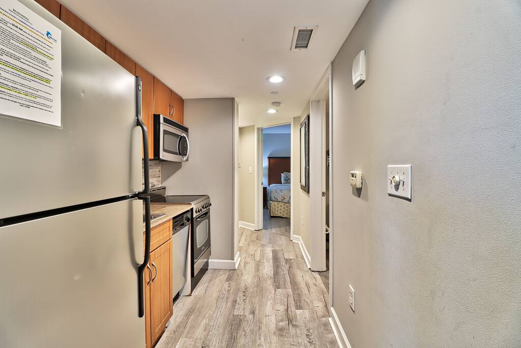 Oceanfront Views with Lazy River Hot Tubs Pools | Photo 15