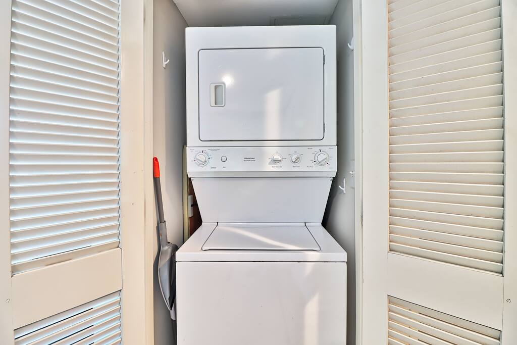 Oceanfront Views with Lazy River Hot Tubs Pools | Photo 16