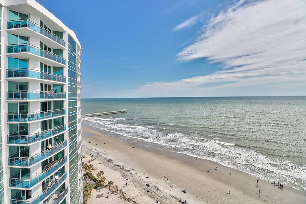 Oceanfront Views with Lazy River Hot Tubs Pools | Photo 28