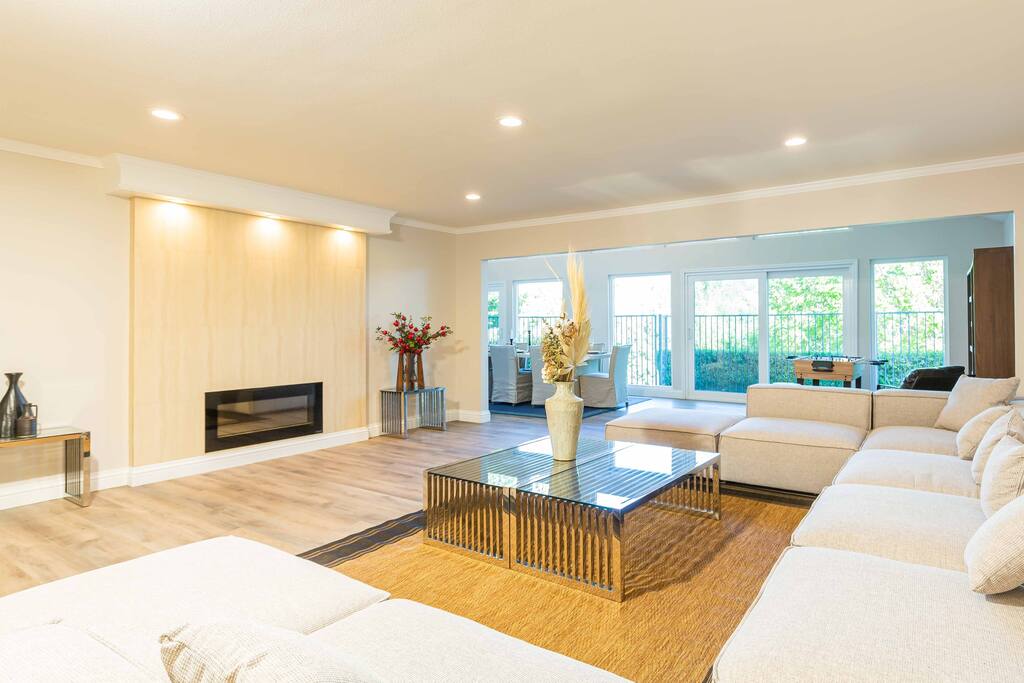 Glendora 5 BR Furnished Home photo 5