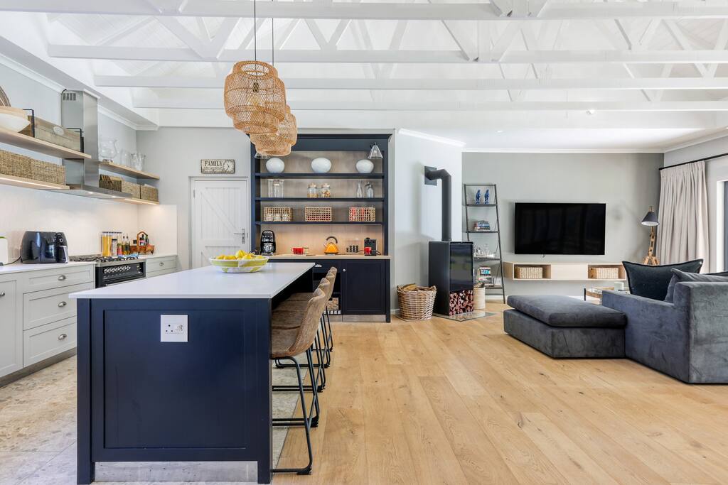 Cape Concierge - Warblers Way — Constantia, Western Cape — vacation rental