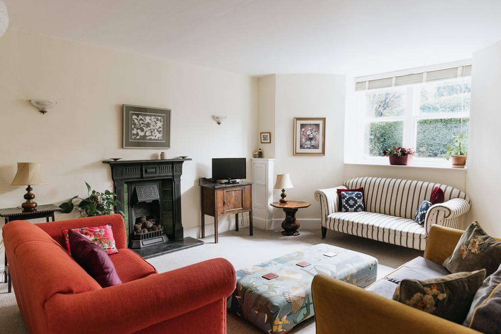 SUNNYSIDE APARTMENT // SPACIOUS 2 BEDROOM ACCOMMODATION LOCATED IN KENDAL WITHIN THE BEAUTIFUL LAKE DISTRICT, UK