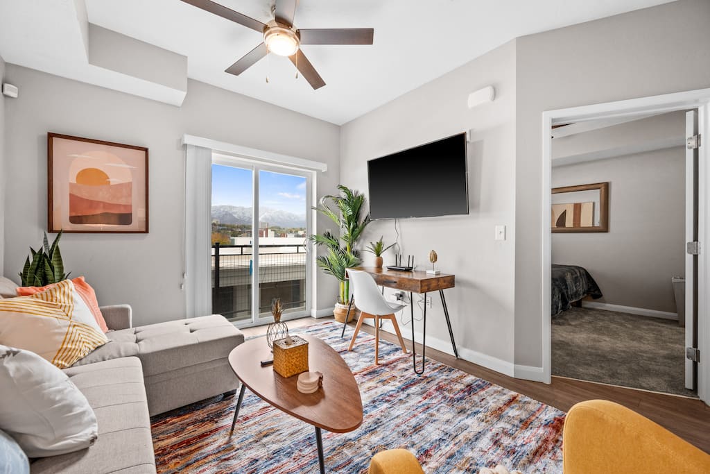 Downtown SLC | Near U of U & Hospitals | Free Parking — Salt Lake City, UT — vacation rental