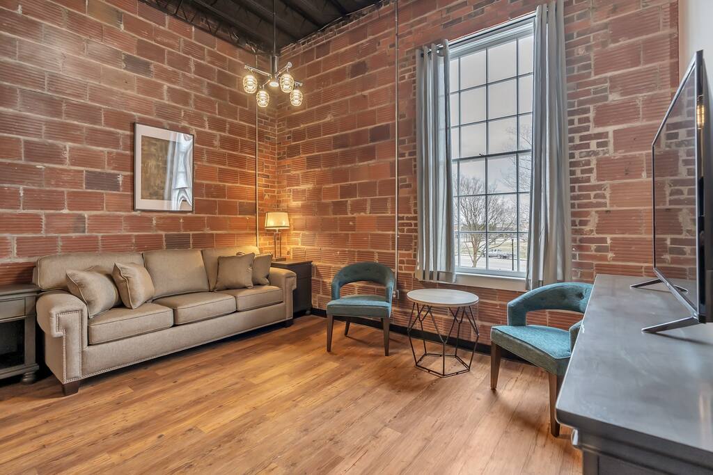 Beach Brews Coastal Views Loft | Photo 4