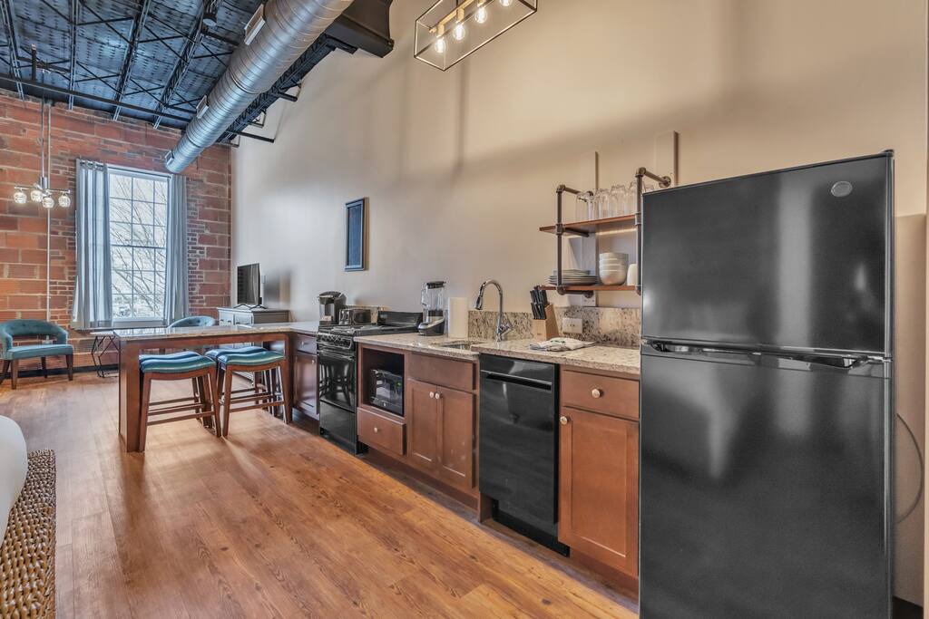 Beach Brews Coastal Views Loft | Photo 5