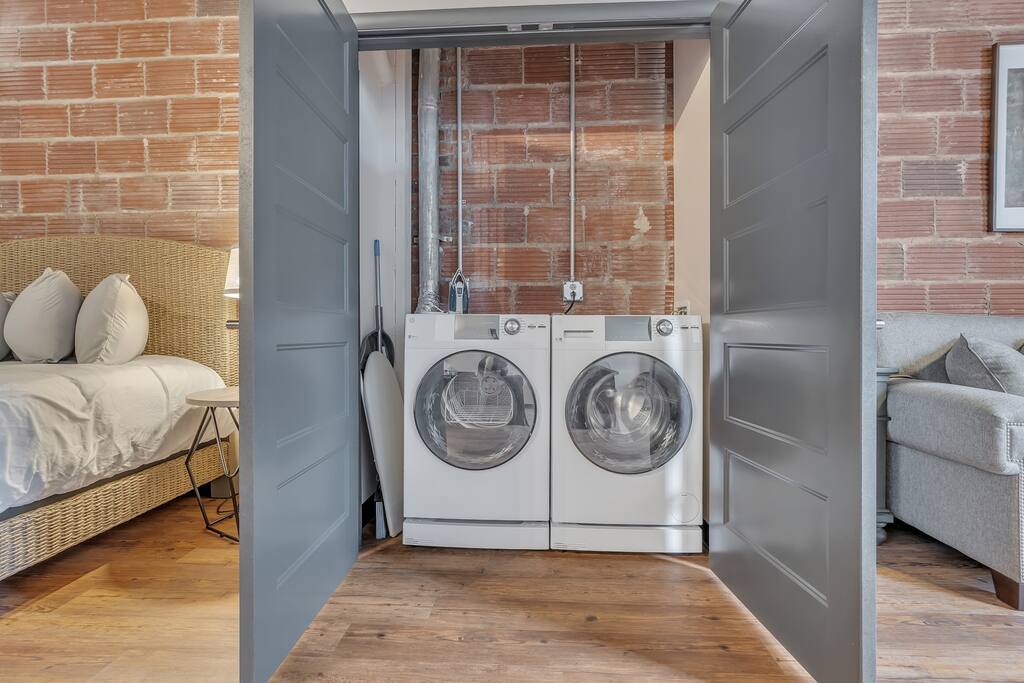 Beach Brews Coastal Views Loft | Photo 10