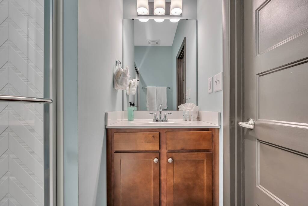 Beer Lovers Retreat Cozy Loft above Brewery | Photo 7