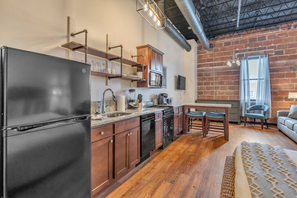 Beer Lovers Retreat Cozy Loft above Brewery | Photo 20