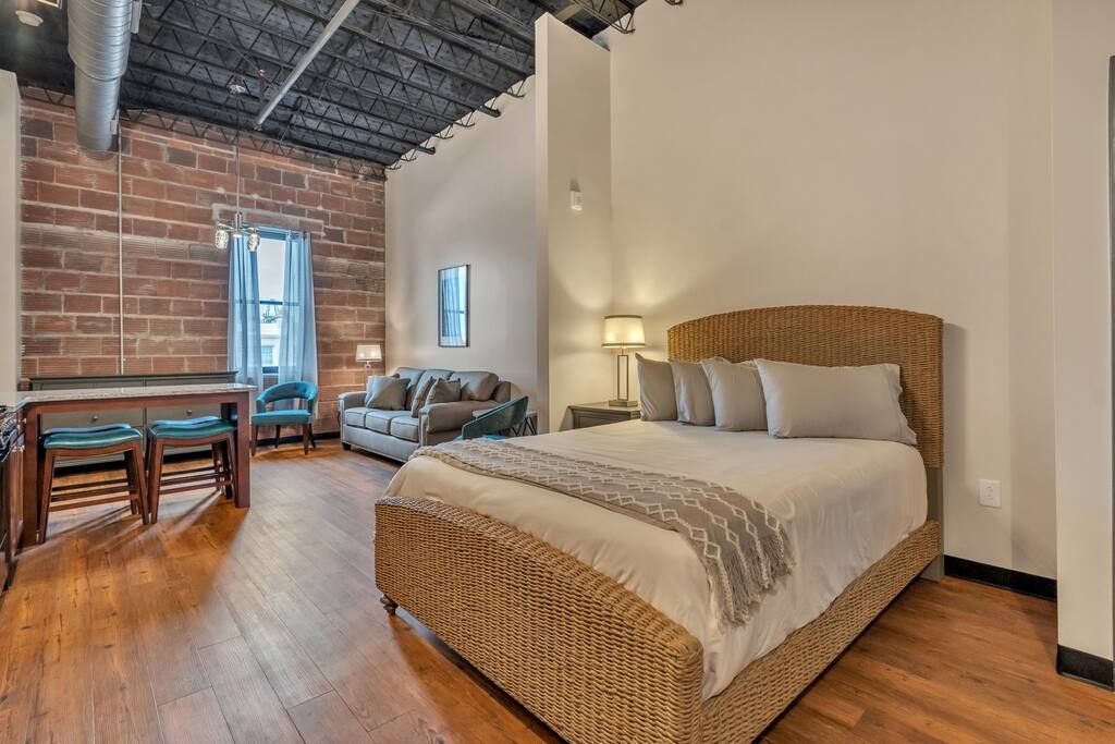Beer Lovers Retreat Cozy Loft above Brewery | Photo 21