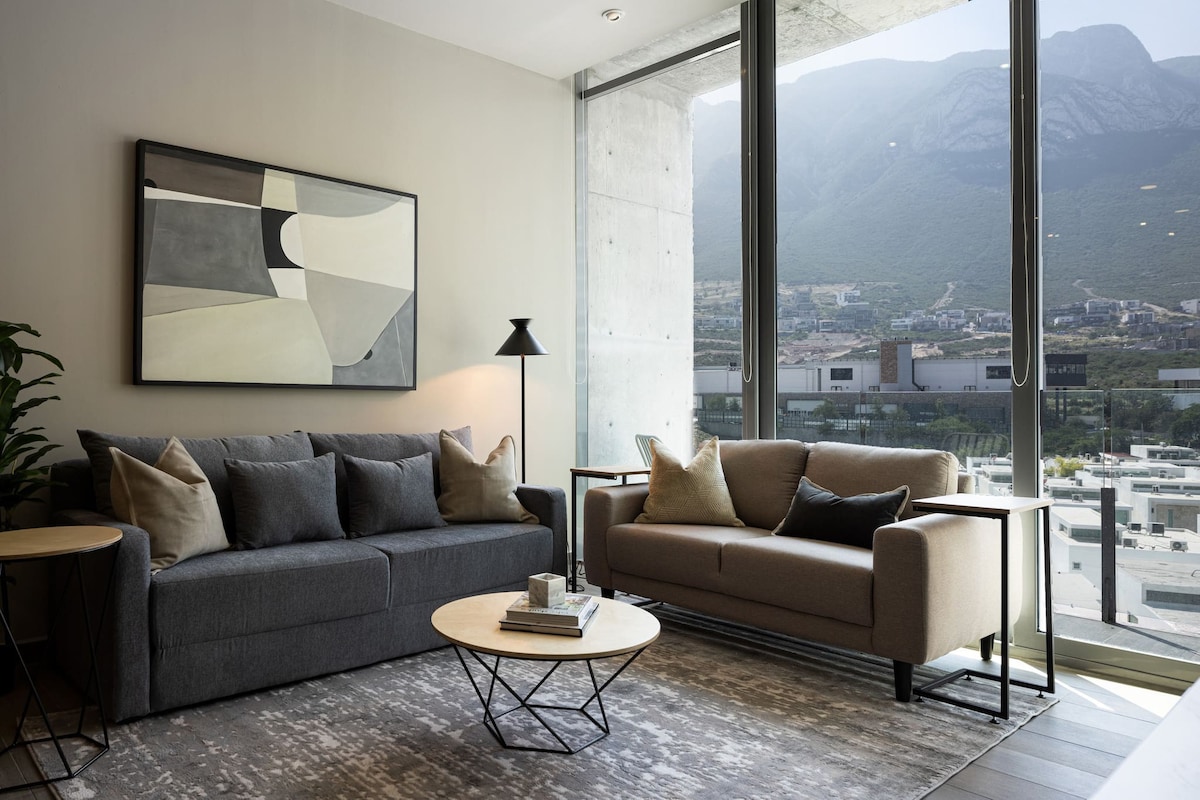Valle Poniente, Huasteca Views, Pool, Gym, Balcony in El Aguacatal 501, 66195 Ciudad Santa Catarina
