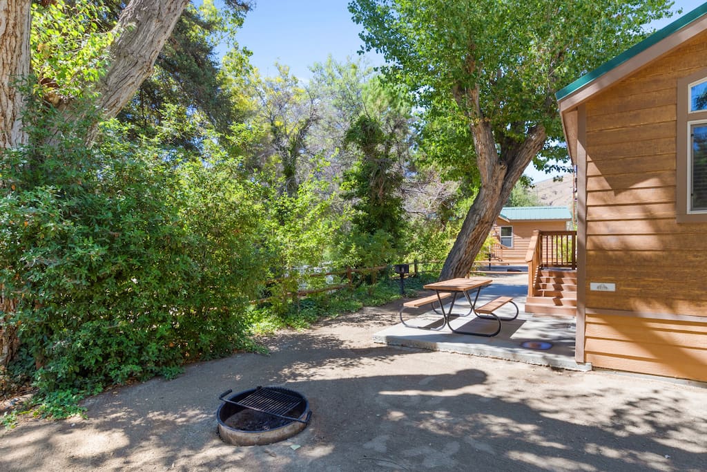 Hilltop Cabin at Kern River Sequoia (Cabin 2) — Kernville, CA — vacation rental