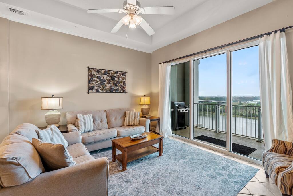 Wharf 909|Waterfront Views|Lazy River|Sleeps 6! — Orange Beach, AL — vacation rental